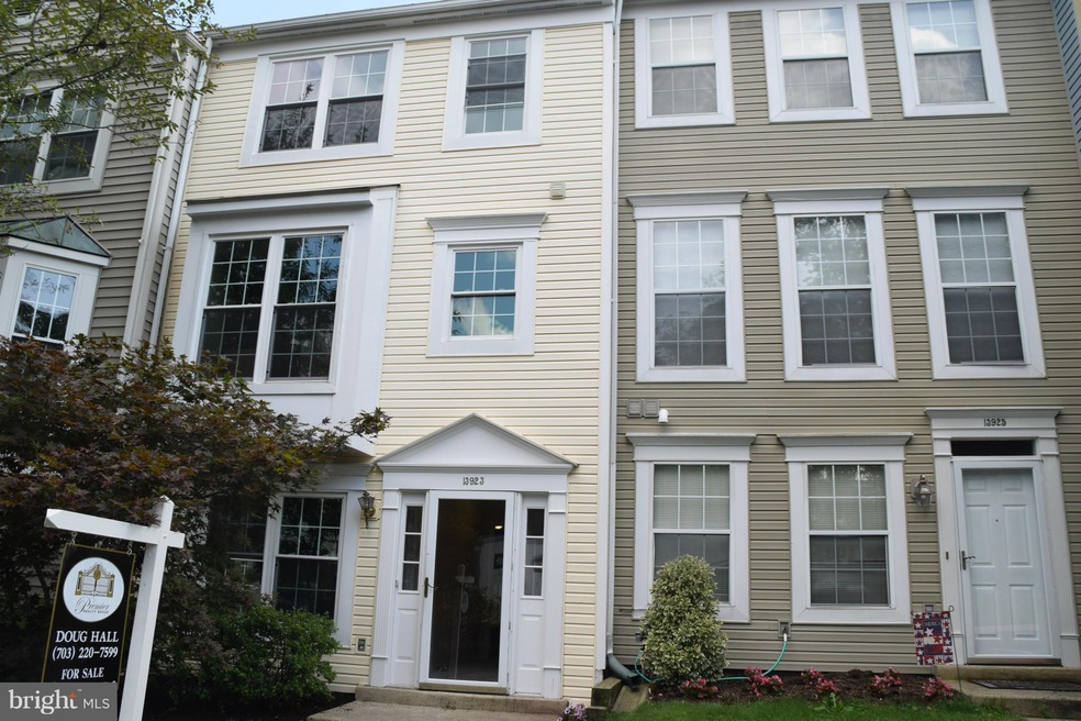 13923 Big Yankee Ln, Centreville, VA 20121 - photo 1