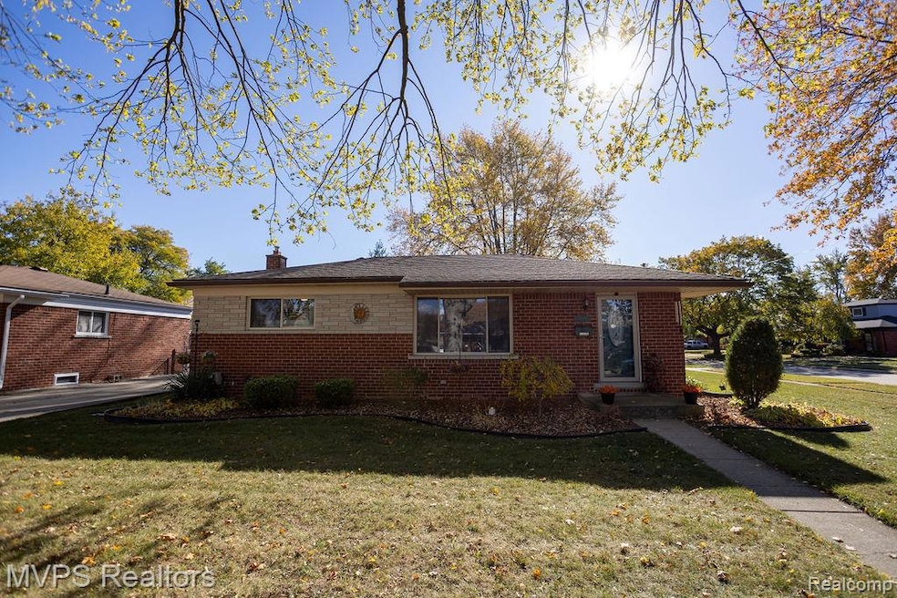 13408 Adams Dr, Warren, MI 48088 - photo 1