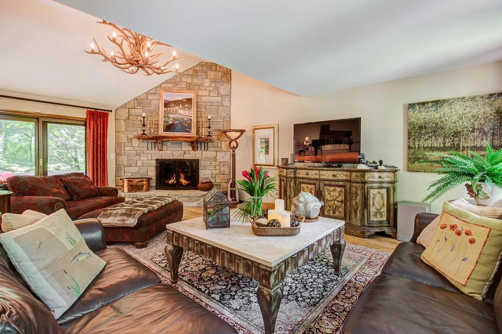 181 Wheildon Ln-31-4091