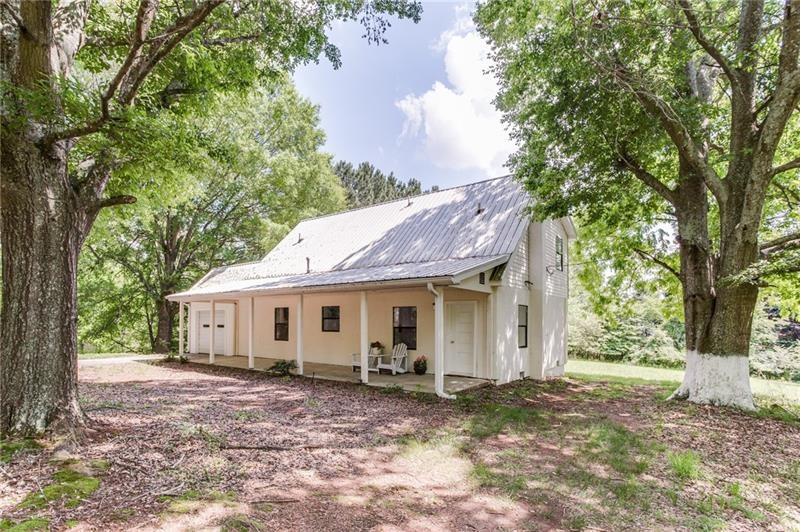 200 Park Ave, Baldwin, GA 30511 - photo 1