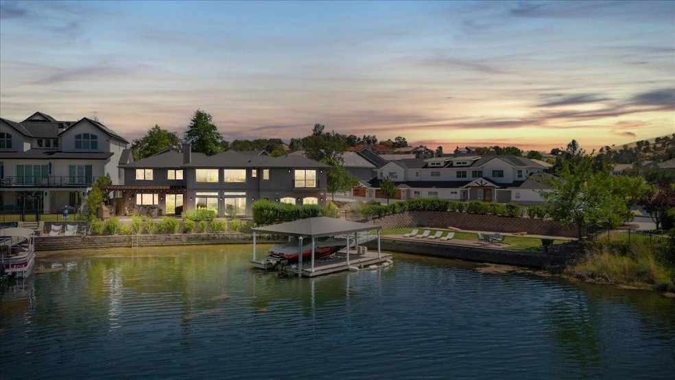 For Sale $2,950,000
