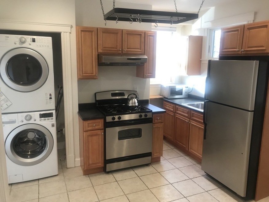 143 Thorndike St unit 2, Cambridge, MA 02141 - photo 1