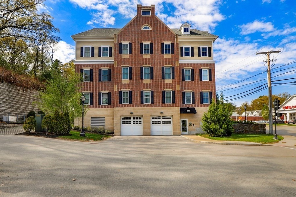 245 Cambridge St unit 202, Burlington, MA 01803 - photo 1