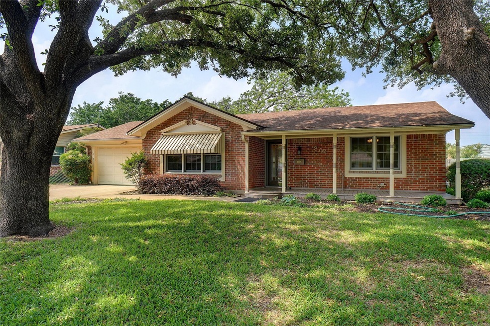216 Olive St, Hurst, TX 76053 - photo 1