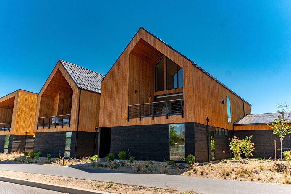 19319 Meeks Trail | Bend