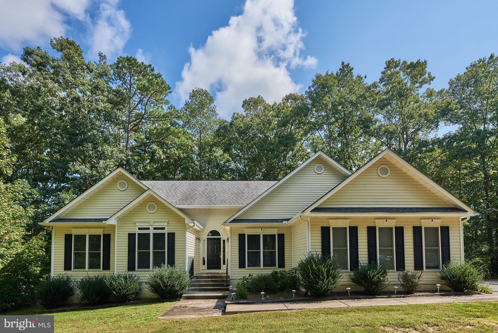 704 Canterbury Dr, Ruther Glen, VA 22546 - photo 1