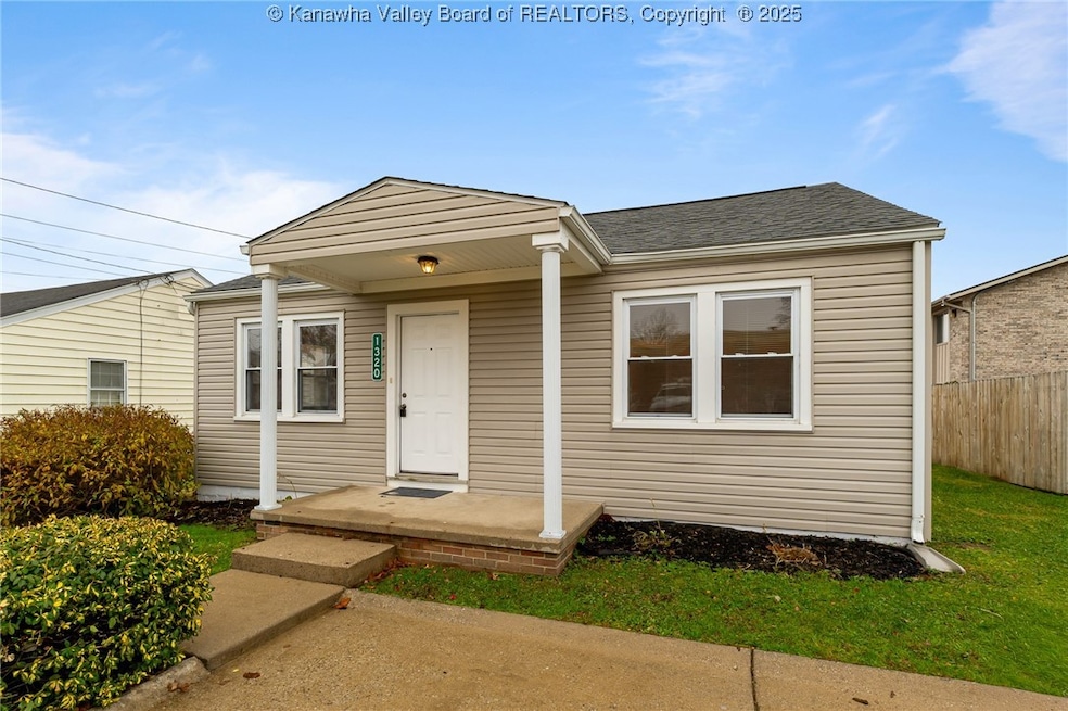 1320 E Pea Ridge Rd, Huntington, WV 25705 - photo 1