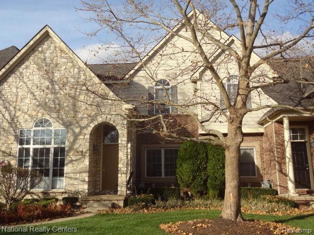 45707 N Stonewood Rd, Canton, MI 48187 - photo 1