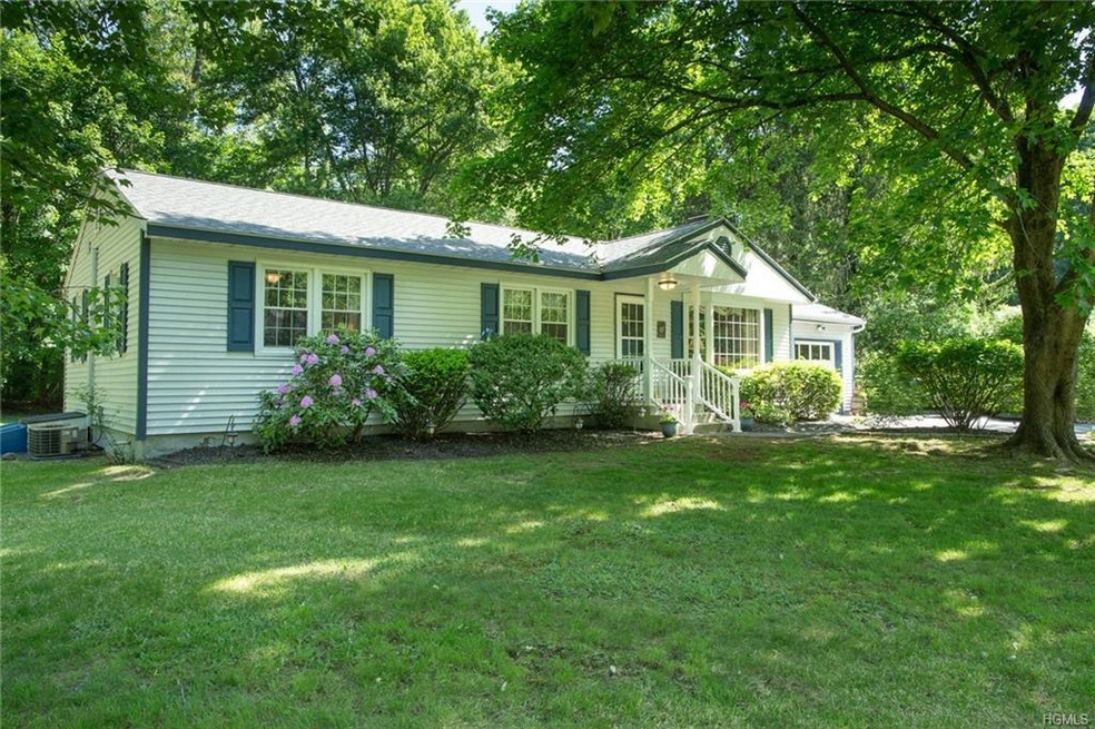 39 Sandi Dr, Poughkeepsie, NY 12603 - photo 1