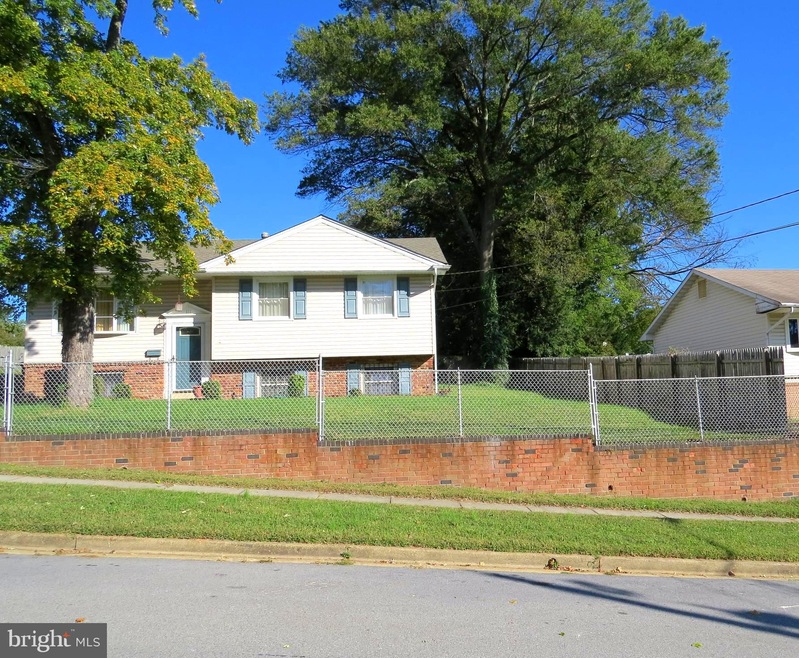 111 W Mill Ave, Capitol Heights, MD 20743 - photo 1