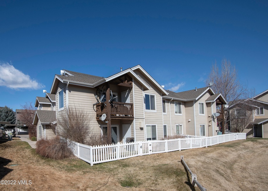Mtn-Glenn-C-204-MLS_01