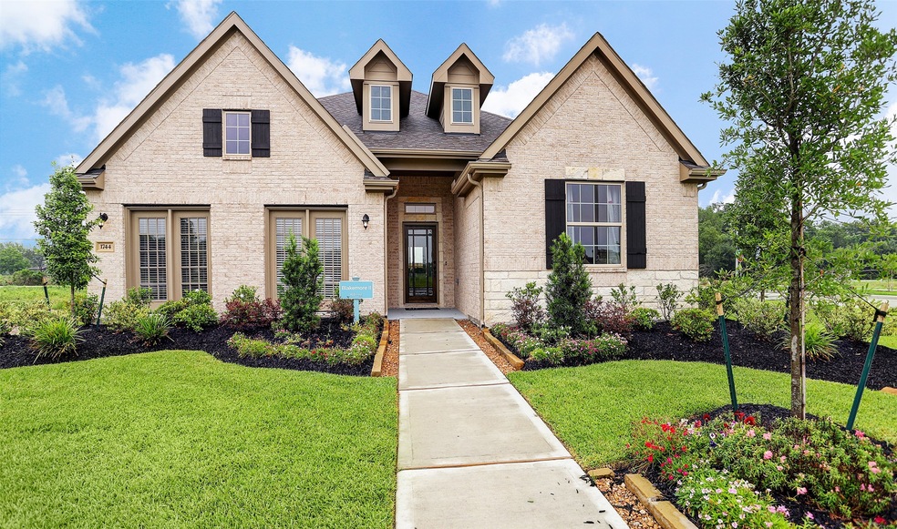 1744 Sunset Express Dr, Alvin, TX 77511 - photo 1