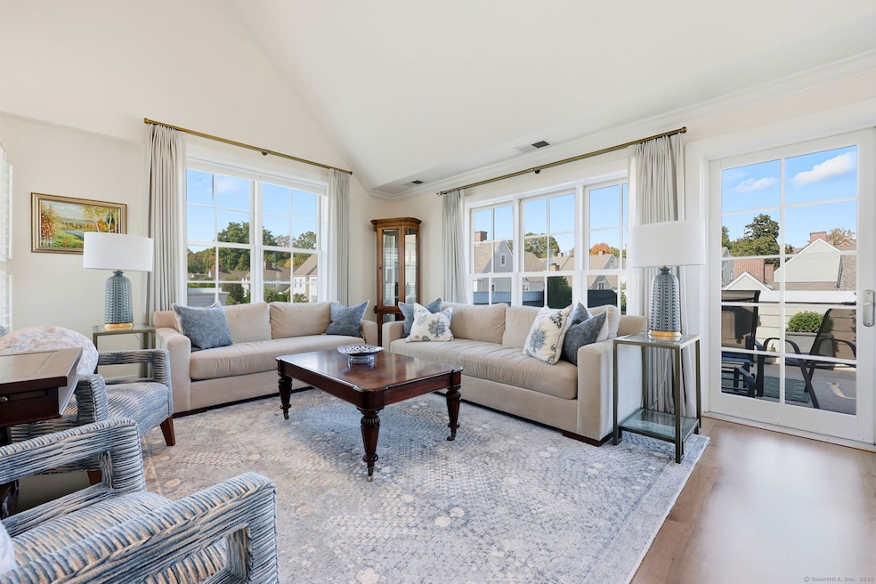 Penthouse duplex with dual private terraces