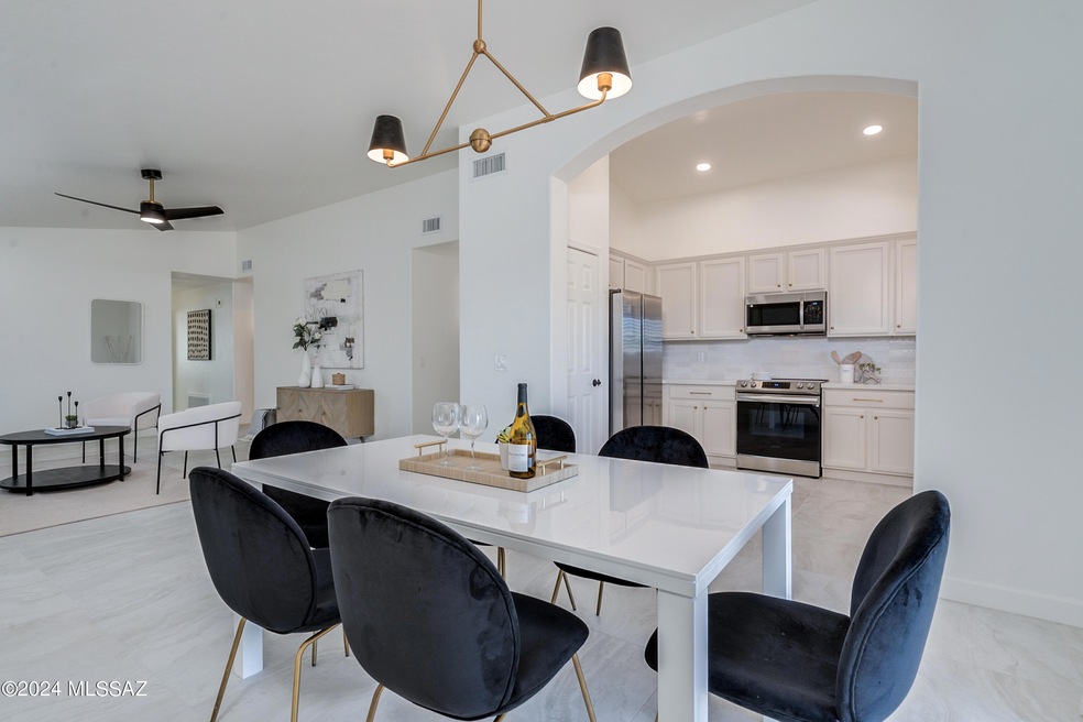 Dining Kitchen LivRm