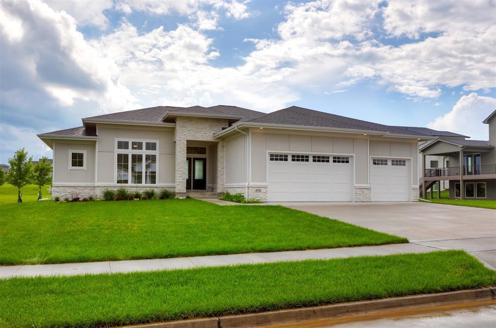 Sold $900,000 • Co-Listing Agent