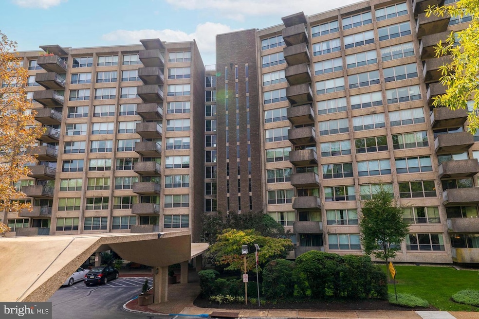 Green Hill Condominiums unit EC206, Wynnewood, PA 19096 - photo 1