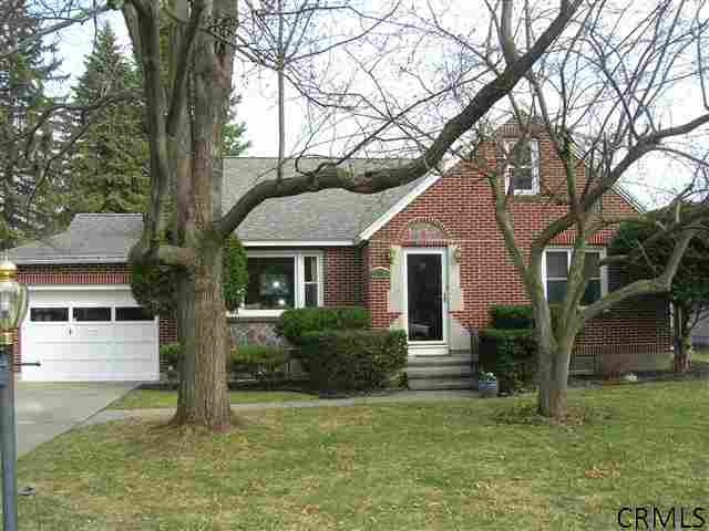 15 Windsor Dr, Schenectady, NY 12302 - photo 1