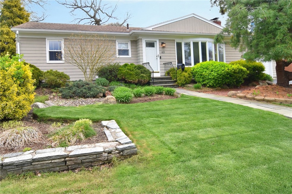 63 Coldbrook Dr, Cranston, RI 02920 - photo 1