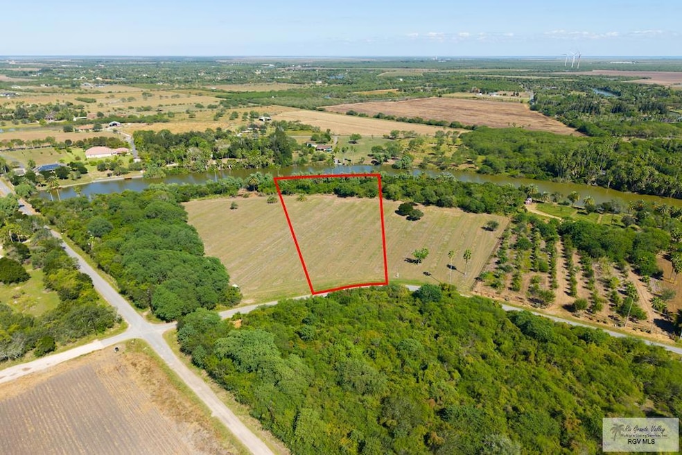 Lot 3 W Resaca unit 3, Bayview, TX 78566 - photo 1