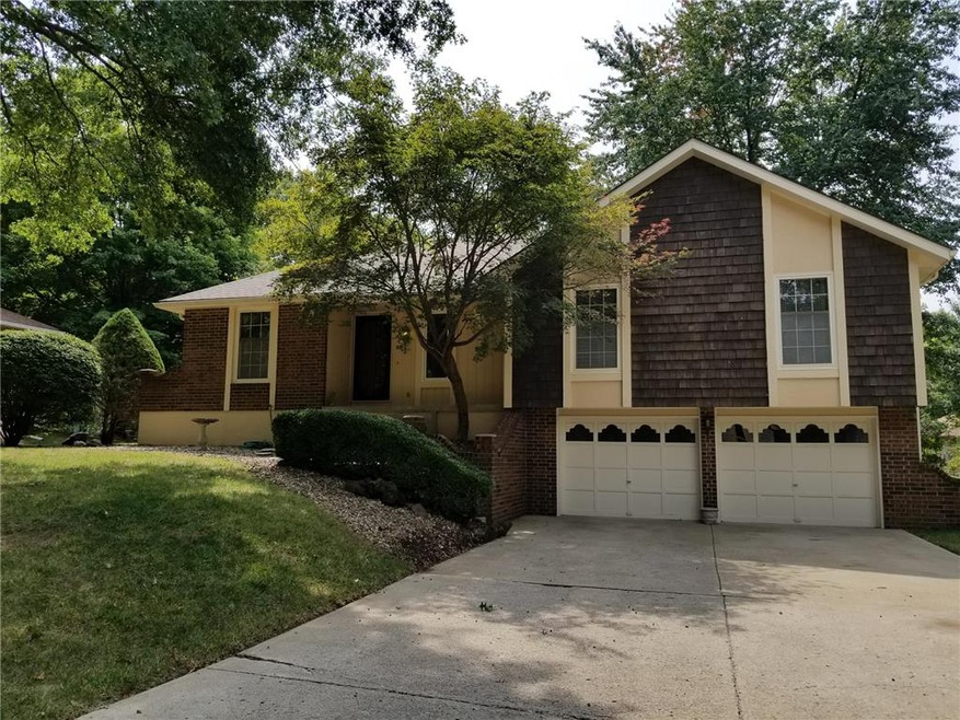 Brand new roof on this great raised ranch.  Great 