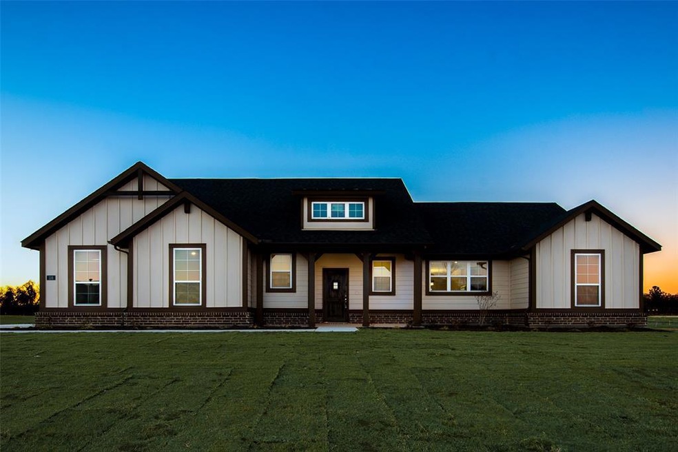 138 Chester Rd, Springtown, TX 76082 - photo 1