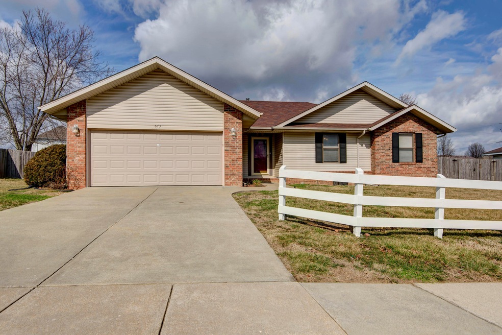 673 E Gallup Hill Rd, Nixa, MO 65714 - photo 1