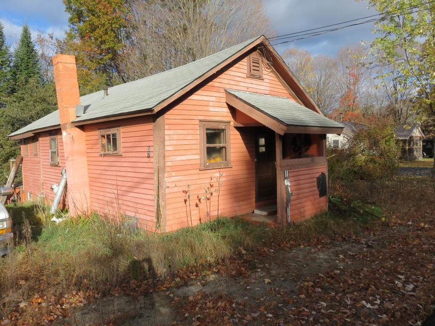 576 Old Claremont Rd, Charlestown, NH 03603 - photo 1