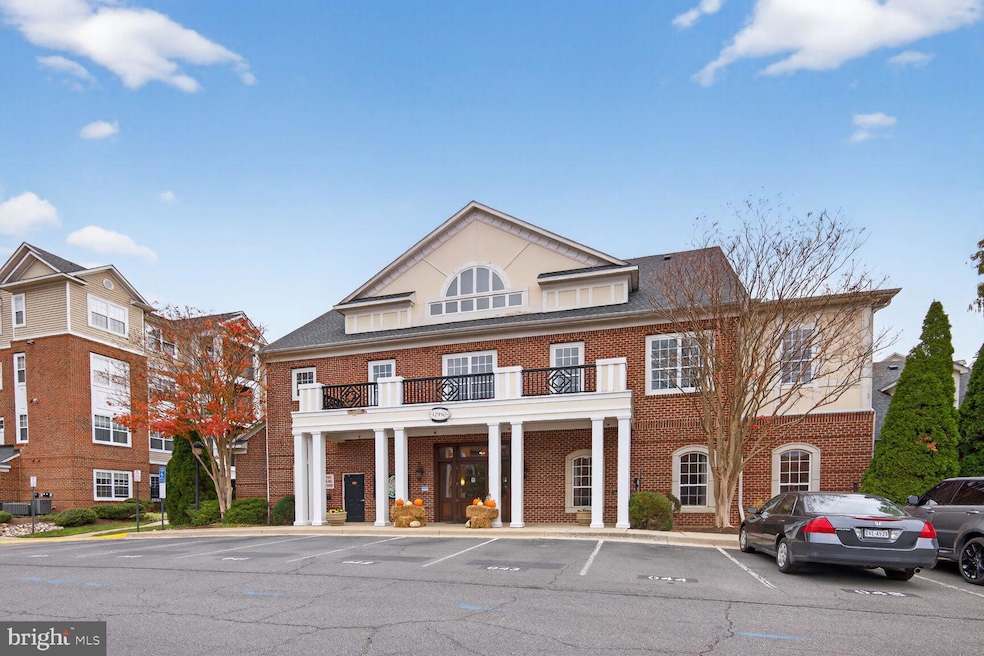 12905 Centre Park Cir unit 114, Herndon, VA 20171 - photo 1