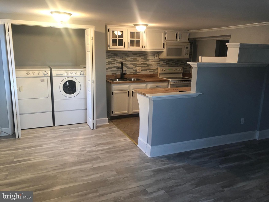 201 Chestnut St unit 3, New Castle, DE 19720 - photo 1