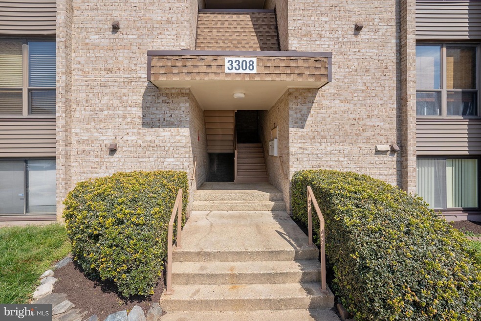3308 Huntley Square Dr unit A, Temple Hills, MD 20748 - photo 1