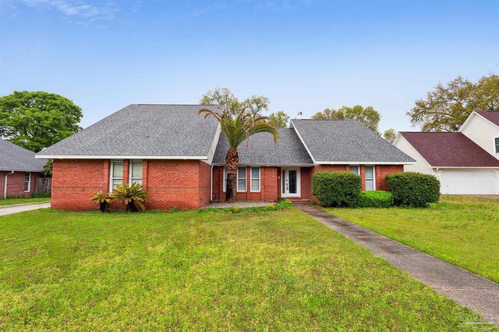 2704 Silhouette Dr, Cantonment, FL 32533 - photo 1