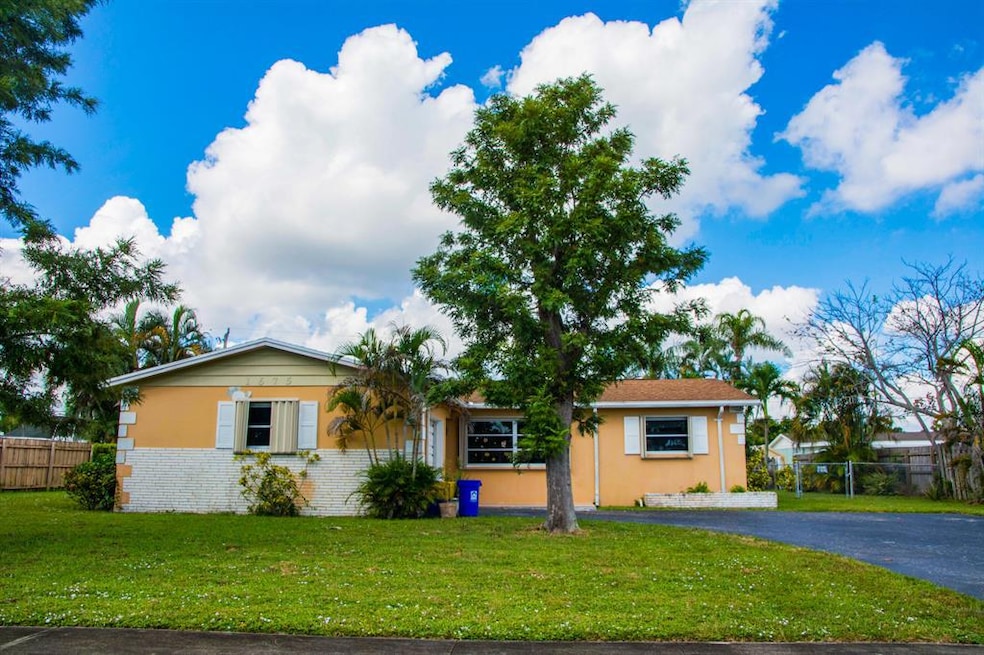 1675 Kudza Rd, West Palm Beach, FL 33415 - photo 1