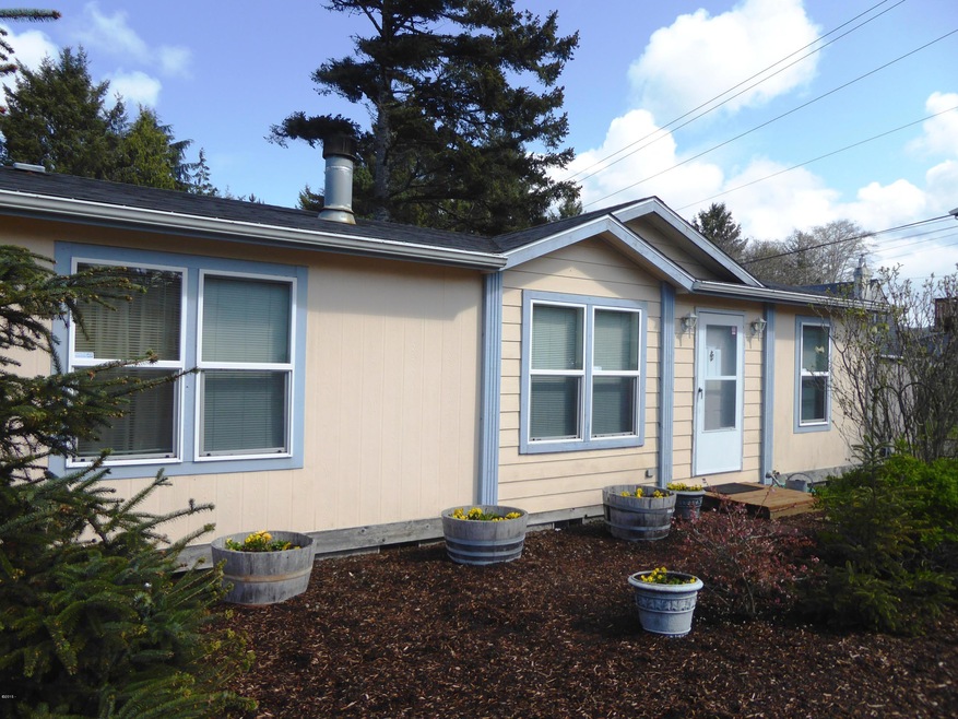 265 SE Port Ave, Lincoln City, OR 97367 - photo 1