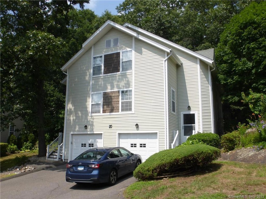 1159 Highland Ave unit 20B, Waterbury, CT 06708 - photo 1