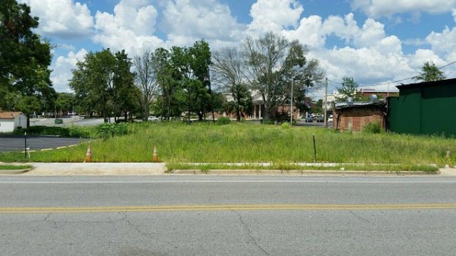 107 Bryan St W unit n/a, Douglas, GA 31533 - photo 1