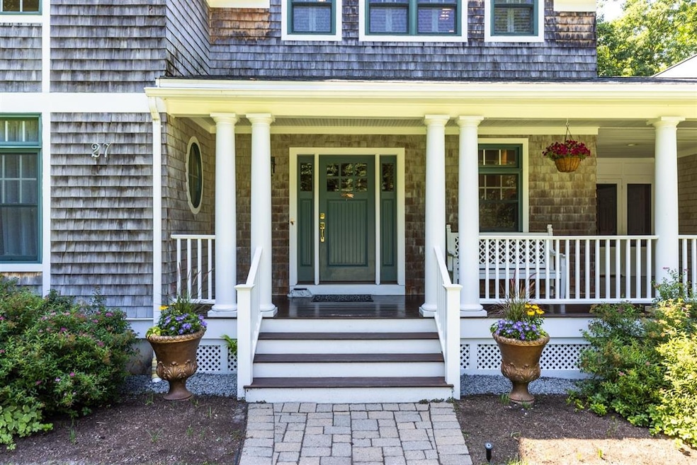 27 Country Farm Rd, Stratham, NH 03885 - photo 1