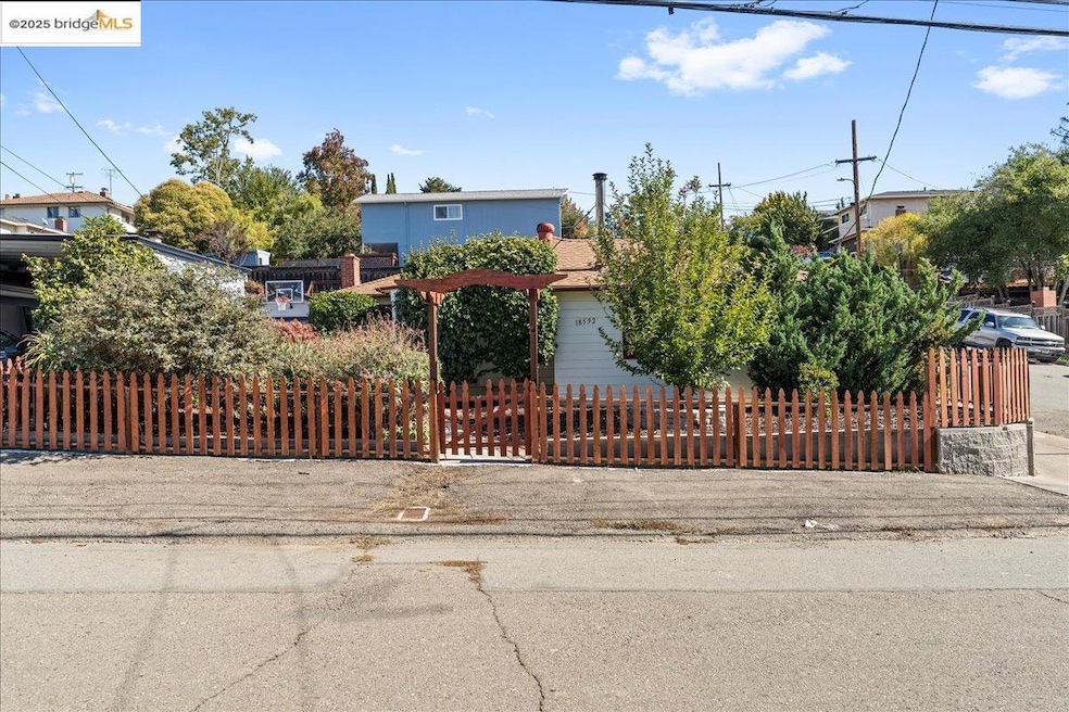 Pending $749,000 • Co-Listing Agent