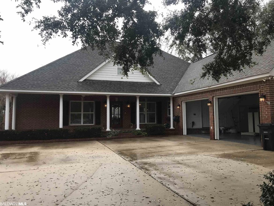 8921 Lake View Dr, Fairhope, AL 36532 - photo 1