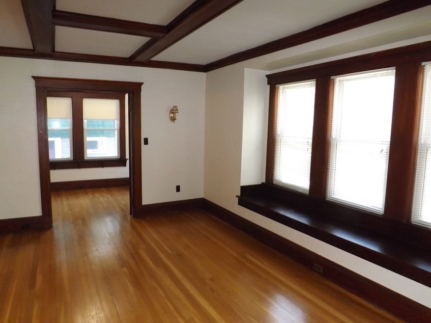 32 Menotomy Rd unit 1, Arlington, MA 02476 - photo 1