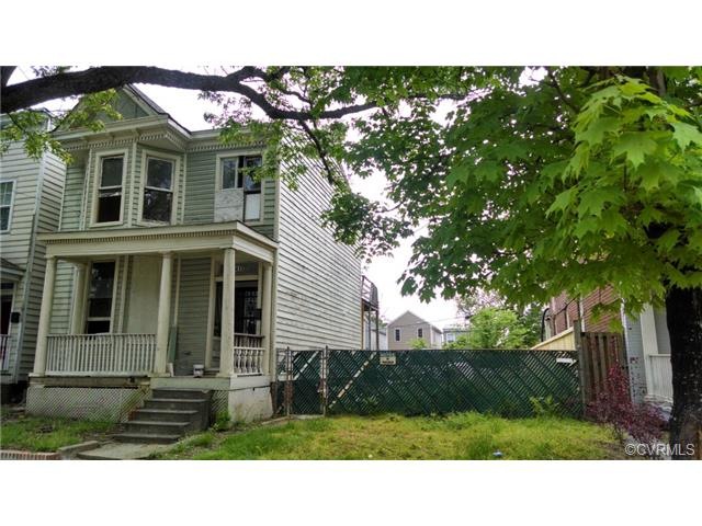 6 foot privacy fence to replace chainlink.  New st