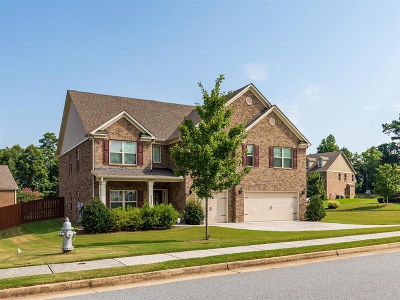Expect to be impressed  by this fabulous 5 Bedroom