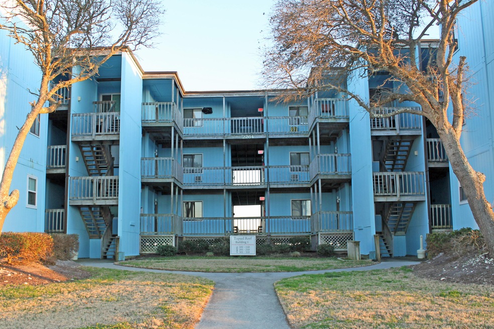 Topsail Reef Exterior 2