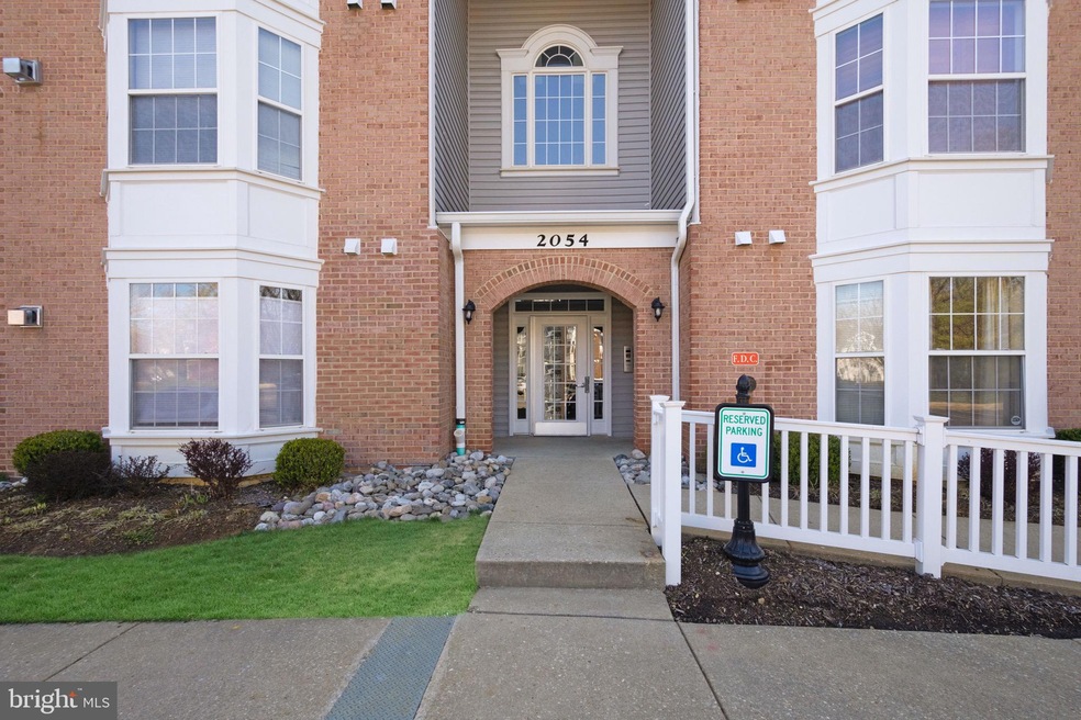 2054 Quaker Way unit 1, Annapolis, MD 21401 - photo 1