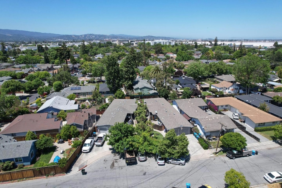 Sold $1,980,000 • Co-Listing Agent