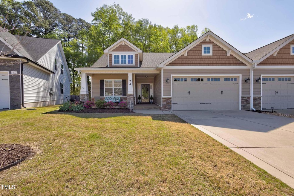 24 Highmeadow Ln Straight on Exterior Fr