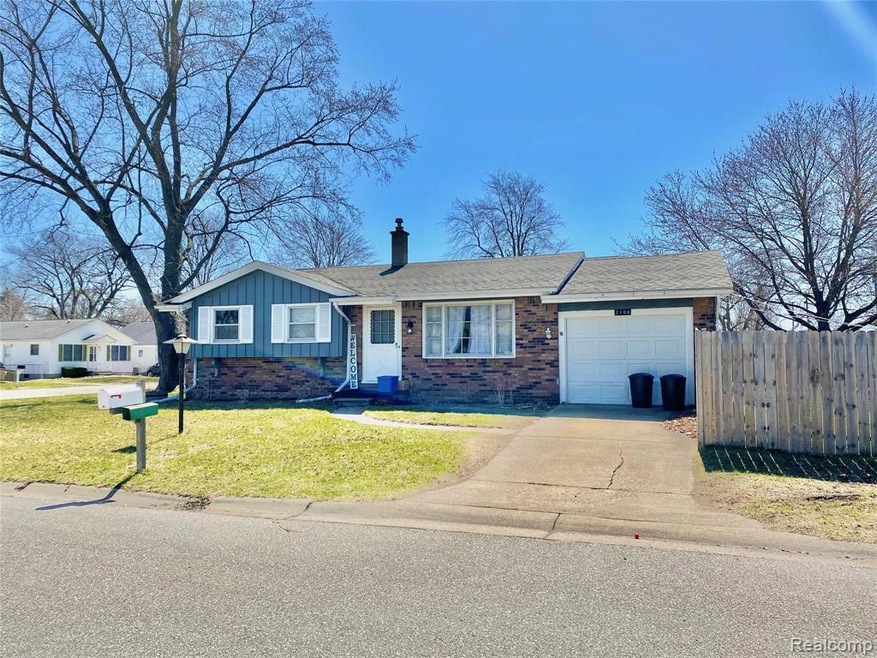 2106 Riverview St, Port Huron, MI 48060 - photo 1