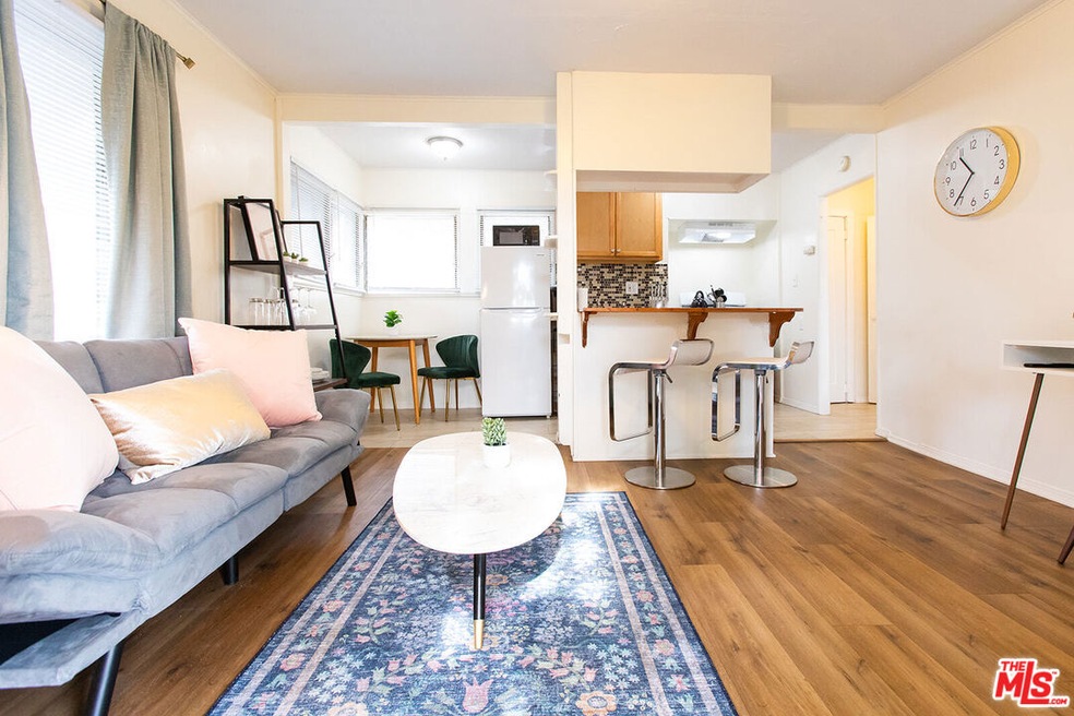 313 Fischer St unit B, Glendale, CA 91205 - photo 1