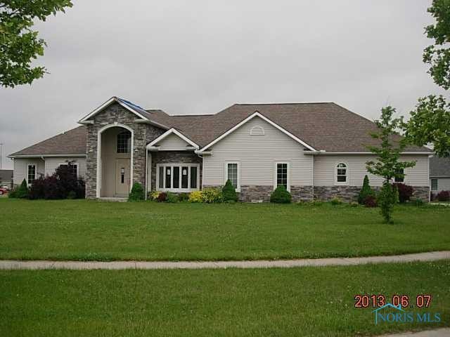 4000 Windsor Ct, Genoa, OH 43430 - photo 1