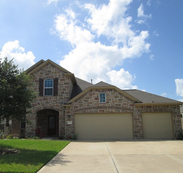 6111 Oxford Lake Dr, Rosenberg, TX 77471 - photo 1