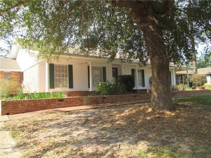 401 Choctaw Dr, Pineville, LA 71360 - photo 1